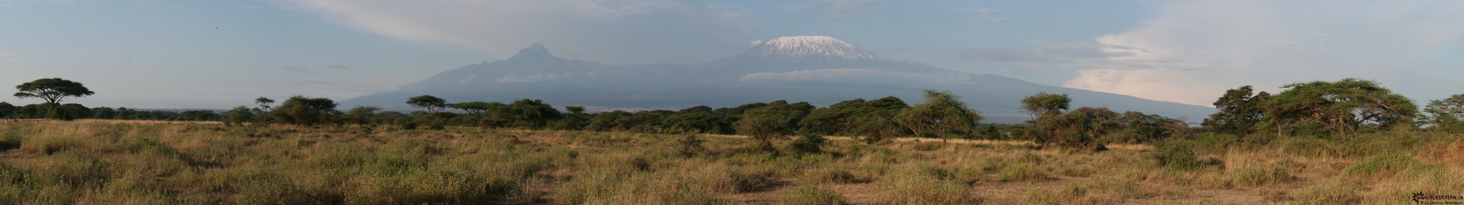 2007-04-12 - Kenya - Kimana Panorama - Kilimanjaro big